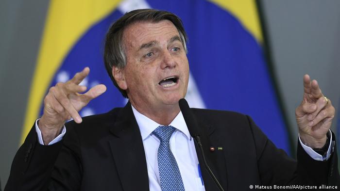 ब्राजील के राष्ट्रपति बोल्सोनारो पर 'मानवता के खिलाफ अपराध' का मुकदमा चलाने की सिफारिश