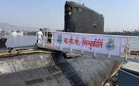 अहम जानकारी कथित तौर पर लीक करने के मामले में नेवी कमांडर और दो रिटायर अफसर गिरफ्तार अहम जानकारी कथित तौर पर लीक करने के मामले में नेवी कमांडर और दो रिटायर अफसर गिरफ्तार