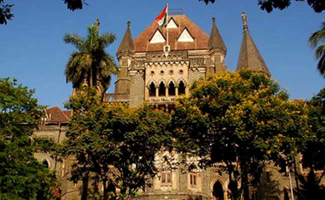 शक्ति मिल गैंगरेप केस: बॉम्बे हाईकोर्ट ने तीनों आरोपियों की फांसी उम्रकैद में बदली शक्ति मिल गैंगरेप केस: बॉम्बे हाईकोर्ट ने तीनों आरोपियों की फांसी उम्रकैद में बदली