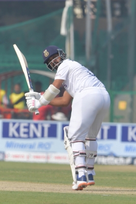 पहला टेस्ट : पहले दिन भारत ने बनाए 258/4, श्रेयस और जडेजा अर्धशतक जड़कर क्रीज पर मौजूद