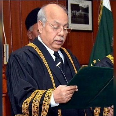 पाकिस्तान के प्रधान न्यायाधीश ने कहा, किसी राजा की तरह काम कर रहे कर्नल और मेजर