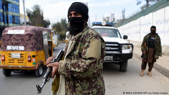 अमेरिका पर जीत के 'सबूतों' की नुमाइश कर रहा है तालिबान