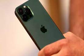 ऐपल आईफोन 14 का भारत में विनिर्माण कर रही है