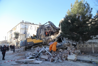 तुर्की में 7.8 तीव्रता का भूकंप, 125 की मौत
