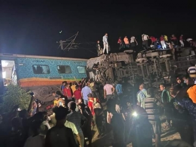 बालासोर ट्रेन हादसा : ममता सरकार दुर्घटनास्थल पर छह सदस्यीय टीम भेज रही