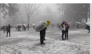 जम्मू-कश्मीर में भारी बारिश व बर्फबारी, 24 घंटे तक मौसम रहेगा खराब