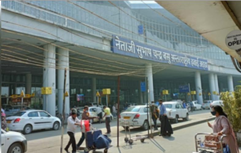 कोलकाता एयरपोर्ट पर सीआईएसएफ जवान ने खुद को गोली मारी