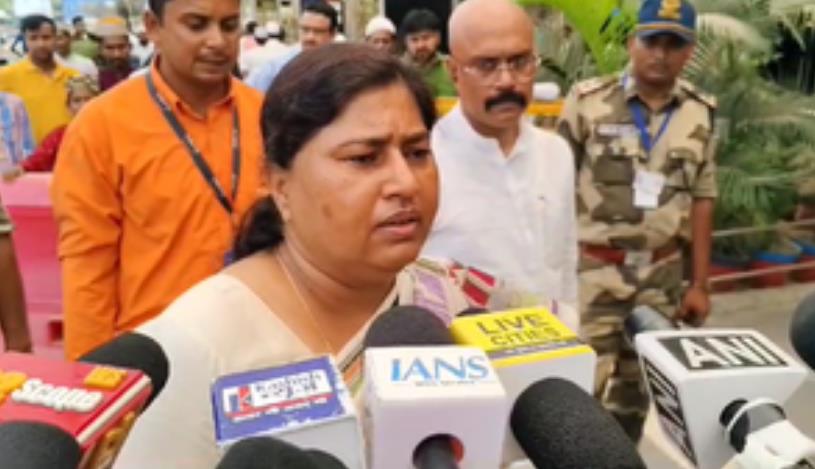 'बौखलाहट में अनाप-शनाप बोल रहे हैं', मनोज झा और तेजस्वी पर मंत्री लेसी सिंह ने साधा निशाना 