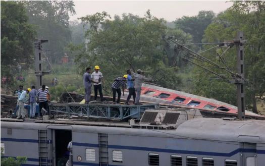 कंचनजंघा एक्सप्रेस हादसा: पुलिस ने बताया- अब तक पांच लोगों की मौत, 20 से 25 घायल