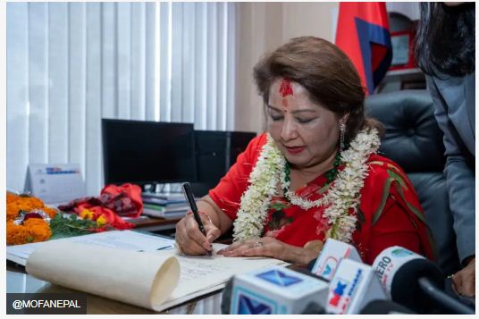 आरज़ू राणा देऊबा बनीं नेपाल की विदेश मंत्री, भारत के साथ सीमा विवाद पर क्या कहा?