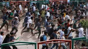 बांग्लादेश में हिंसक प्रदर्शन में 6 छात्रों की मौत, शिक्षण संस्थान अनिश्चित काल के लिए बंद