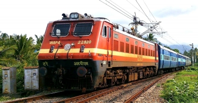 ट्रेन में बम की धमकी, सोमनाथ एक्सप्रेस को पंजाब के फिरोजपुर में रोका गया