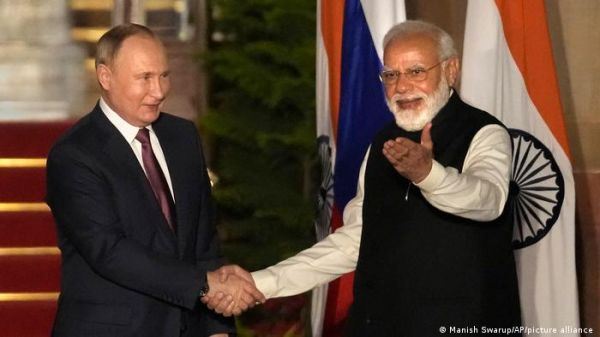 पुतिन ने भारत को बताया ‘बड़ी ताकत', हथियारों पर बड़े समझौते