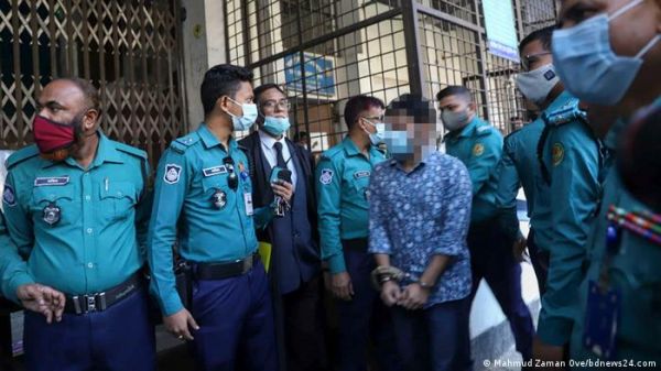बांग्लादेश में इंजीनियरिंग के 20 छात्रों को सजा-ए-मौत
