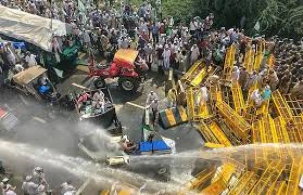 किसान आंदोलन स्थगित, पर पीएम मोदी की छवि कैसी बनी?