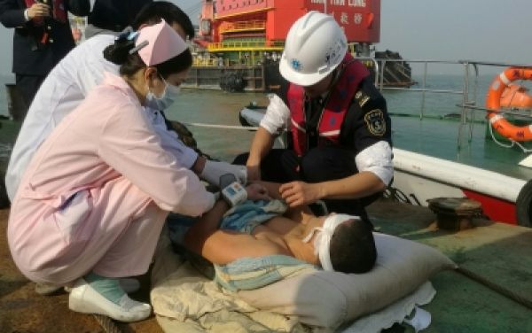 पूर्वी चीन तट पर मालवाहक जहाज के डूबने से 9 की मौत, 2 लापता