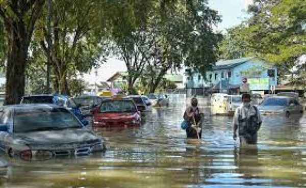 मलेशिया: भीषण बाढ़ के कारण 46 की मौत, कई लापता
