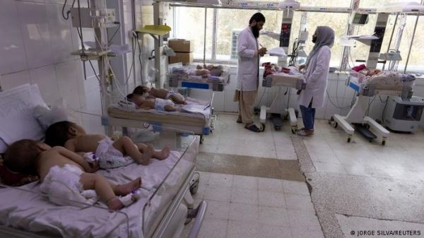 काबुल के इंदिरा गांधी हॉस्पिटल पहुंचीं भारत की दो टन दवाएं