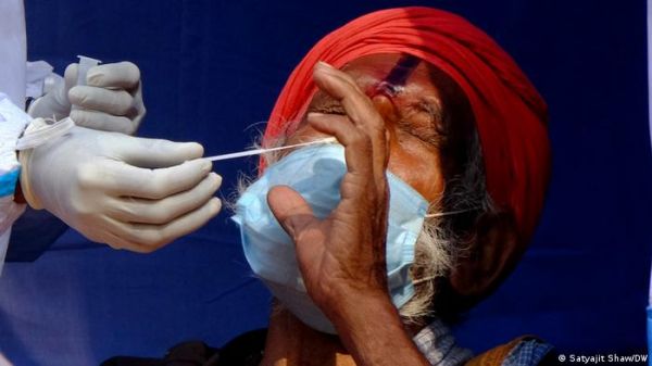 कोरोना कहर के बीच गंगासागर मेले ने बढ़ाई स्वास्थ्य विशेषज्ञों की चिंता