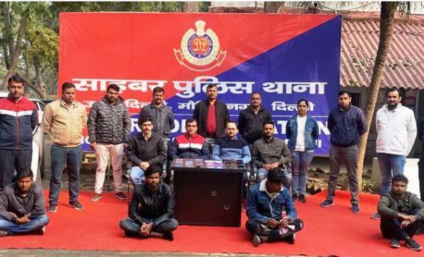 'KYC के नाम पर बैंक अकाउंट कर देता था खाली', दिल्ली पुलिस ने अंतरराज्यीय गिरोह को धर दबोचा