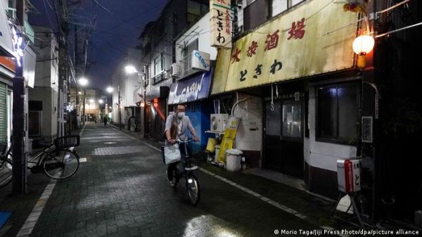 जापान की तालाबंदी में पिस गए छात्र और रिसर्चर