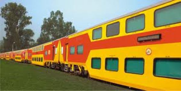 भारत में डबल डेकर ट्रेनें