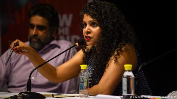 पत्रकार राणा अय्यूब के खिलाफ धन शोधन के आरोप, ईडी की कार्रवाई