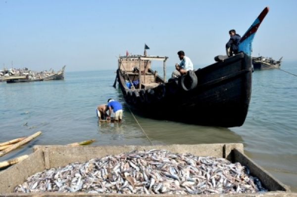 भारतीय मछुआरों को रोकने के निर्देश के लिए श्रीलंकाई मछुआरे अदालत गए