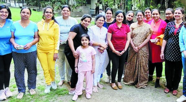महिला दिवस पर नरीशलैन्ड ने योग से स्वस्थ रहना सिखाया, डॉ. श्वेता छाबड़ा ने संतुलित आहार का बताया महत्व