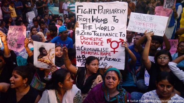 कर्नाटक हाईकोर्ट: बलात्कार तो बलात्कार है, चाहे पति क्यों न करे