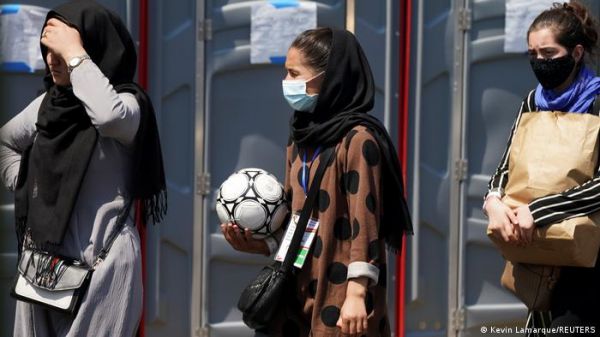 ऑस्ट्रेलिया में खेल के मैदान में लौटी अफगान महिला फुटबॉल टीम