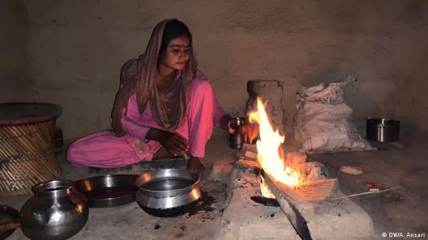 सैकड़ों हिंदू शरणार्थी भारत से क्यों लौट गए पाकिस्तान