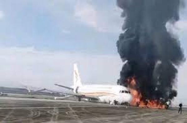 चीन में ‘तिब्बत एयरलाइन्स’ के एक विमान में रनवे से उतरने के कारण लगी आग, 40 से अधिक घायल