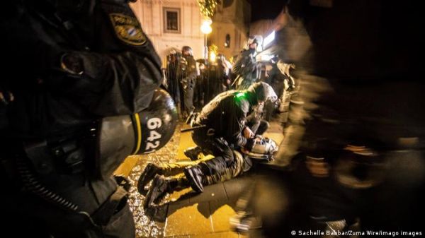 राजनीति से प्रेरित अपराधों का गढ़ बनता जर्मनी