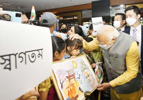 जापानी बच्चे ने प्रधानमंत्री मोदी से की हिंदी में बातचीत, पीएम बोले- वाह! तुमने कहां से सीखी