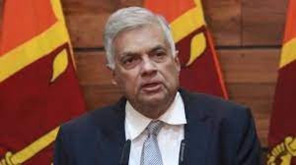 श्रीलंका के प्रधानमंत्री विक्रमसिंघे ने संसद को और अधिकार देने की वकालत करते हुए भारत का संदर्भ दिया
