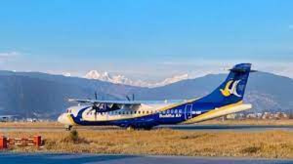 नेपाल की बुद्धा एयरलाइंस का विमान तकनीकी गड़बड़ी के बाद काठमांडू लौटा