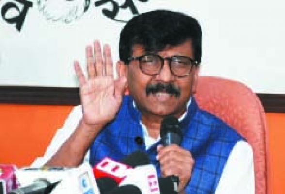 महाराष्ट्र के बागी मंत्री ‘24 घंटे में’ अपना पद गंवा देंगे : संजय राउत