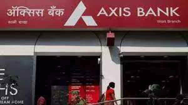 अलवर : Axis बैंक में दिनदहाड़े डकैती, 1 करोड़ नकद और सोना लेकर 6 रफू चक्कर