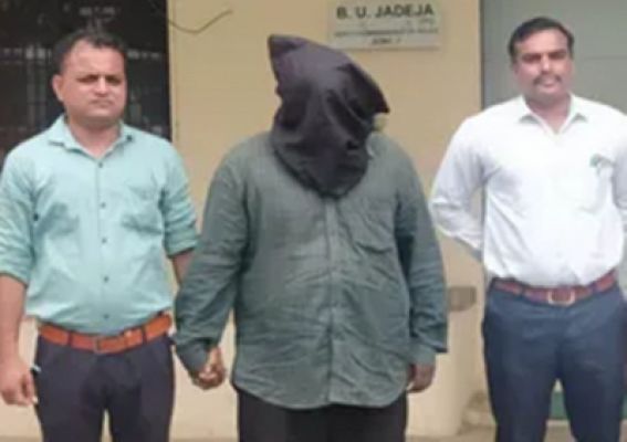 मध्य प्रदेश का अधिकारी पत्नी की हत्या कराने के आरोप में गुजरात में गिरफ्तार