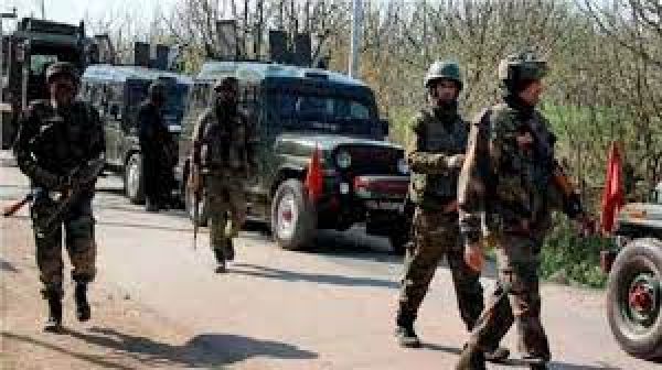 जम्मू-कश्मीर : शोपियां में सुरक्षा बलों पर ग्रेनेड फेंक फरार हुए आतंकवादी