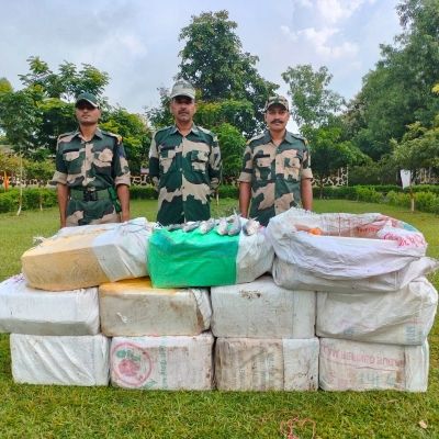 त्रिपुरा में बांग्लादेश सीमा पर तस्करी का बड़ा प्रयास विफल, भारी मात्रा में नशीले पदार्थ बरामद