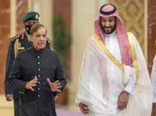 पाकिस्तान ने आईएमएफ़ से बड़ी राहत के बाद चीन, सऊदी अरब, क़तर, यूएई को कहा शुक्रिया