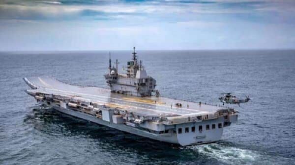 पीएम मोदी ने देश का पहला स्वदेशी विमानवाहक पोत आईएनएस विक्रांत नौसेना को सौंपा