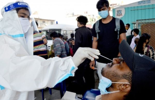 भारत में कोरोना के 5,747 नए मामले दर्ज, 29 मौतें