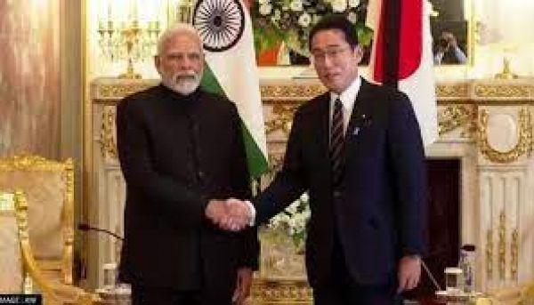 प्रधानमंत्री नरेंद्र मोदी ने जापान के अपने समकक्ष फुमियो किशिदा से की मुलाकात