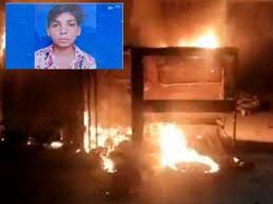उत्तर प्रदेश: शिक्षक की पिटाई से दलित छात्र की मौत के बाद हंगामा, आगजनी, मामला दर्ज