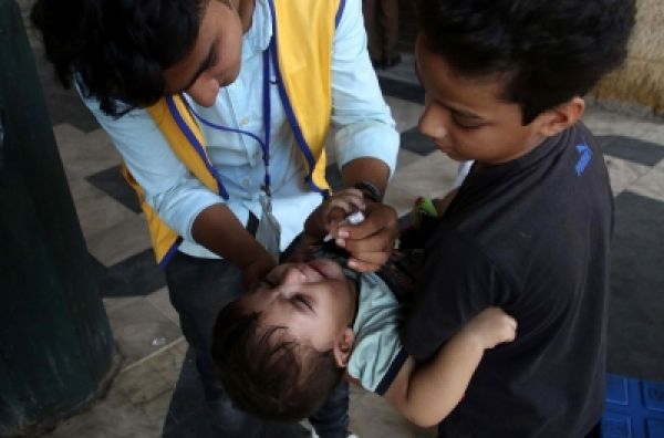 पाकिस्तान में पोलियो से 10 माह के शिशु की मौत