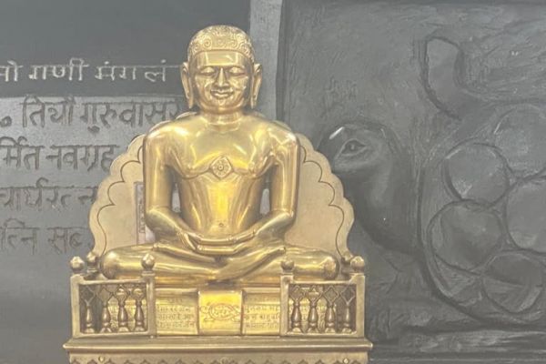 शामली के जैन मंदिर से 150 वर्ष पुरानी दो मूर्तियां चोरी