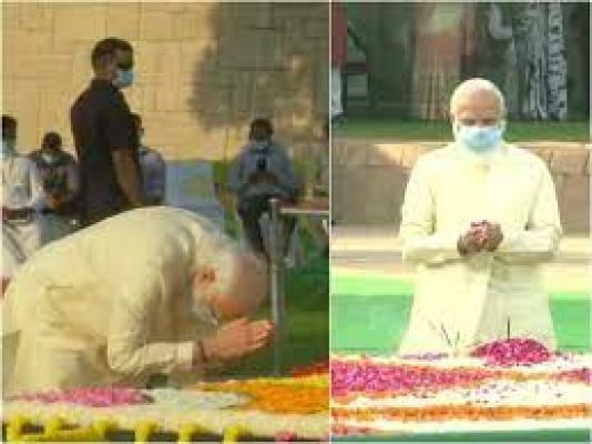 प्रधानमंत्री मोदी ने महात्मा गांधी, लाल बहादुर शास्त्री की जयंती पर उन्हें श्रद्धांजलि अर्पित की
